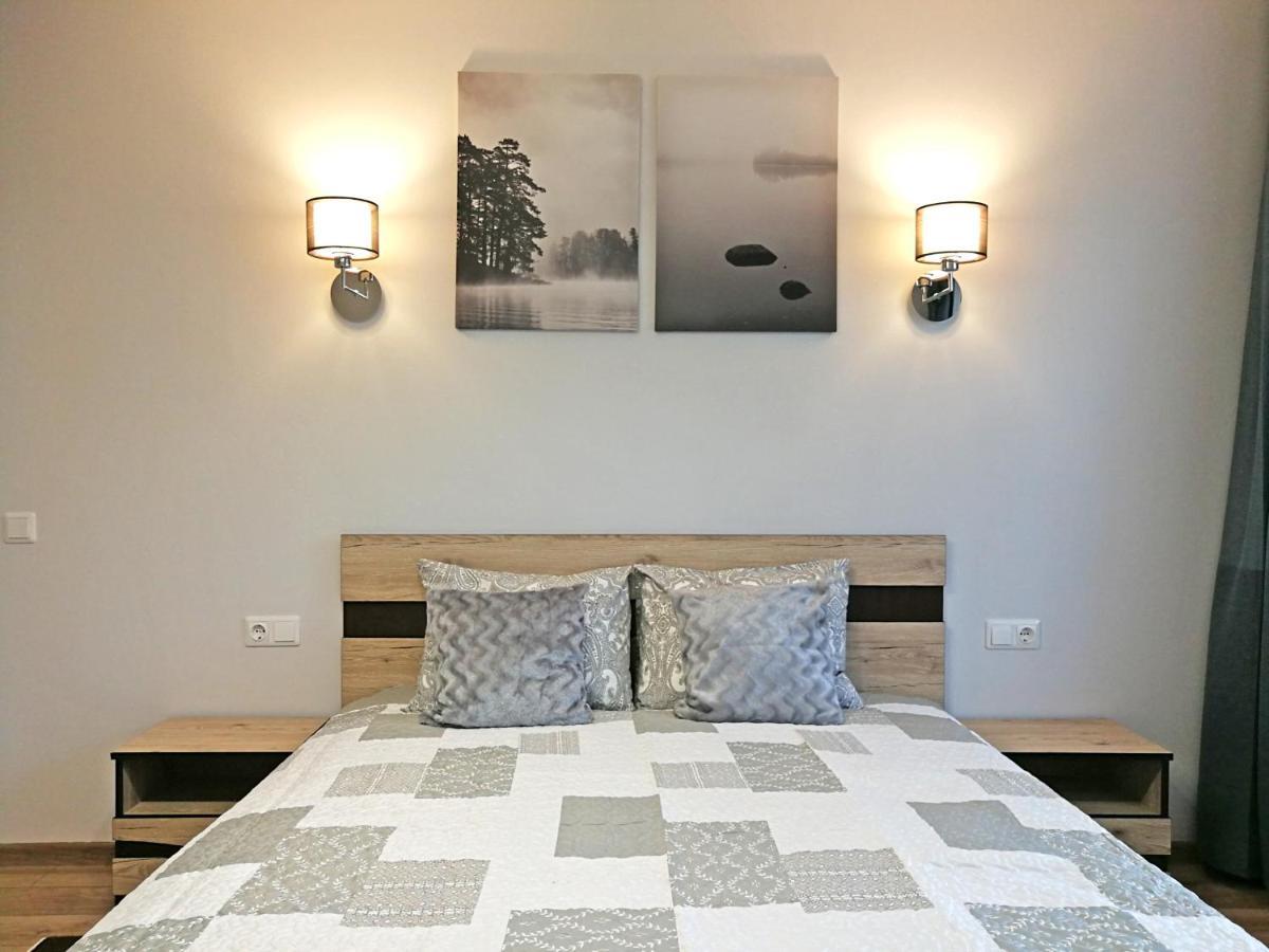 Siauliai Central Apartment @ Traku Street Buitenkant foto